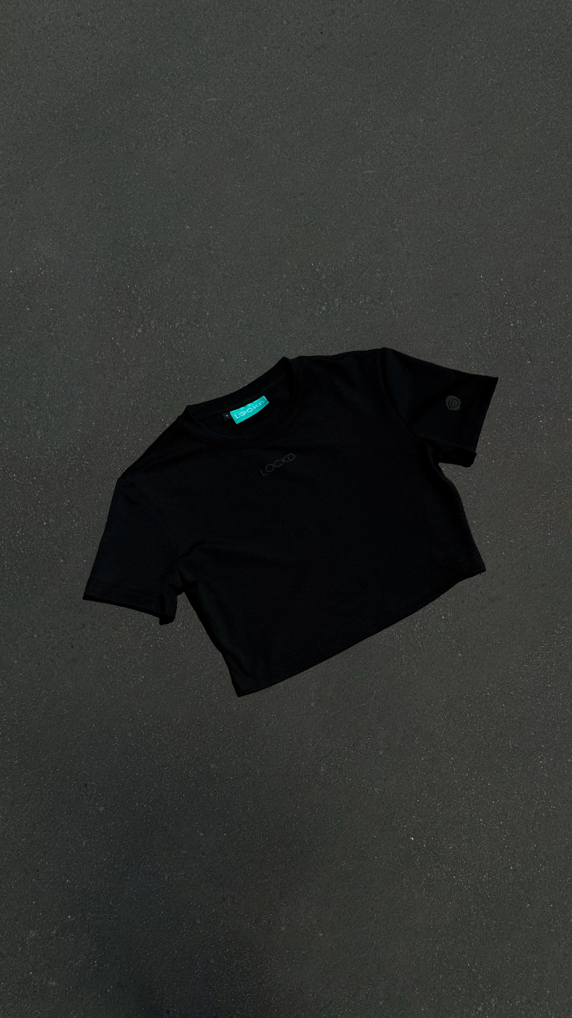 CROP TOP NOIR LOCKD